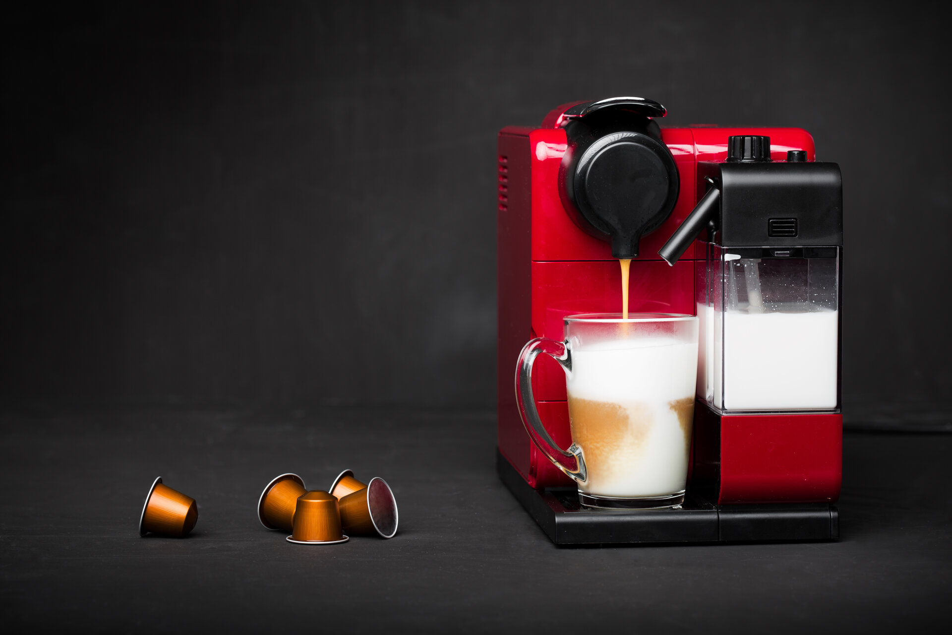 You are currently viewing Kaffee aus der Kapsel – Wann macht eine Kapselmaschine Sinn?!